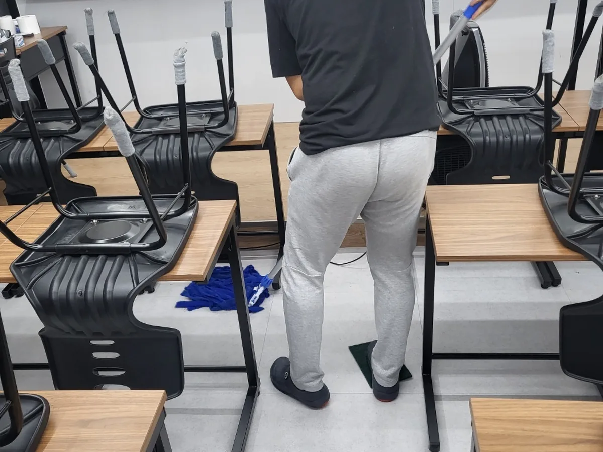 함양군 수동면 사업장 로비·응접실 바닥 위생청소 사례 - 행진크린